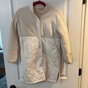 Athleta Girl So Toasty Tugga Sherpa Coat
Small 7 Chantilly Cream/White spring